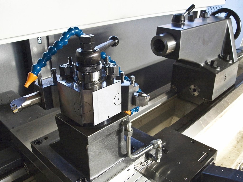 Porta-ferramentas de torno com refrigeração